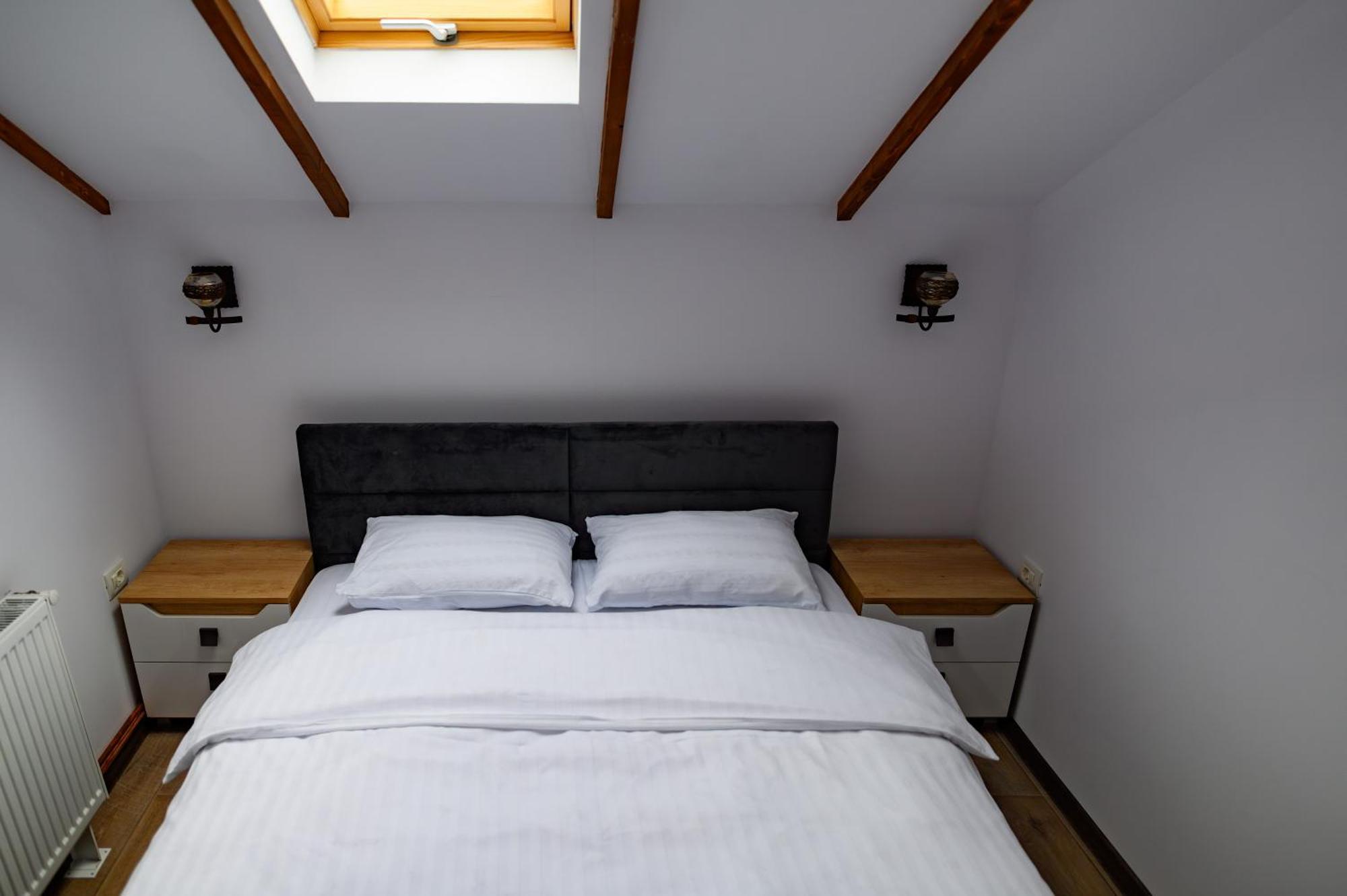 Luxury Attic Villa Curtea De Arges Exterior photo